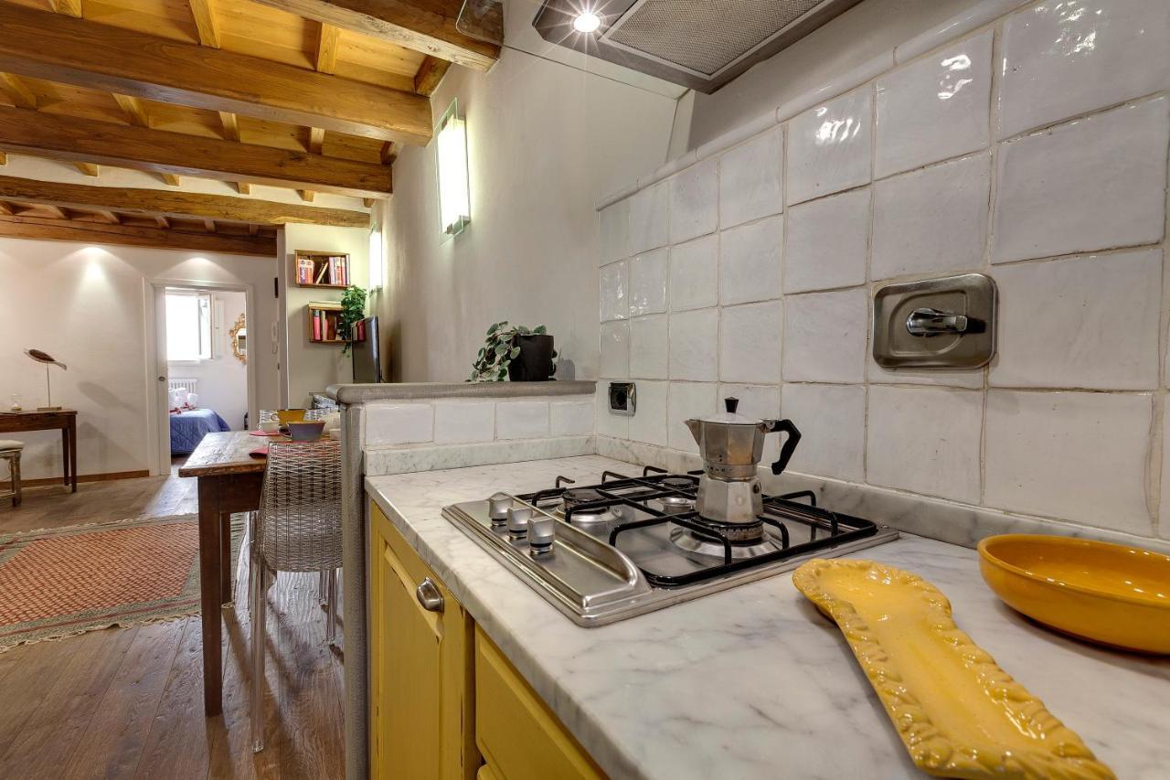 Diciotto Apartment By Mamo Florence Luaran gambar