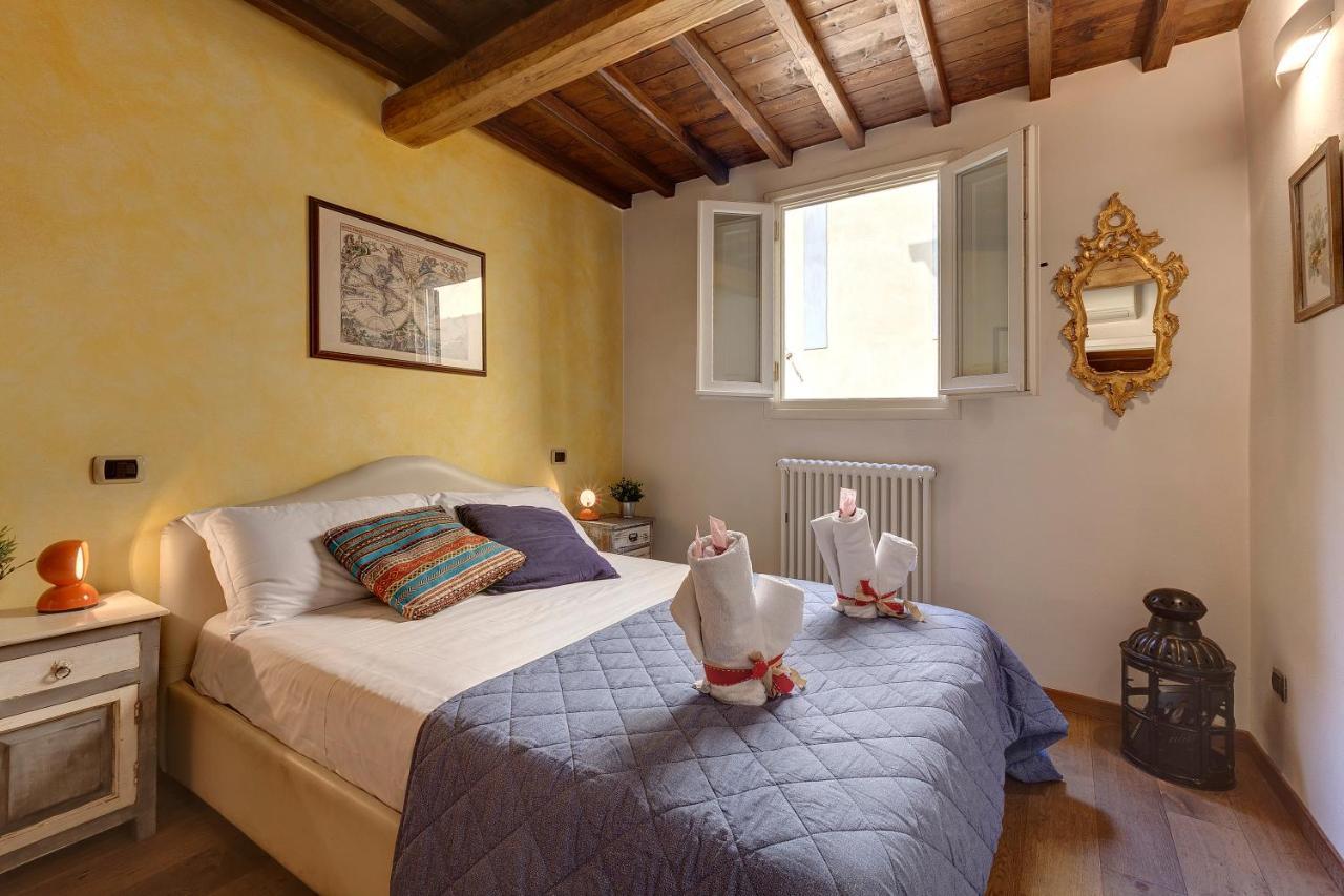 Diciotto Apartment By Mamo Florence Luaran gambar