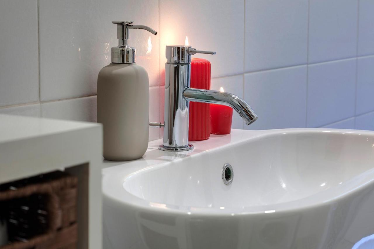 Diciotto Apartment By Mamo Florence Luaran gambar